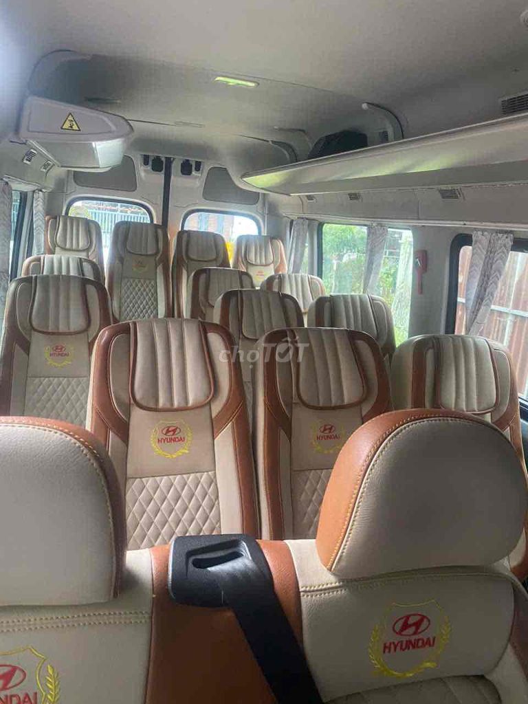 Hyundai Solati 2017 - 214000 km. Mua bán Ô tô tại Huyện Bình Chánh Tp Hồ Chí Minh được đăng bởi Nguyễn Tiến Phong hình 4