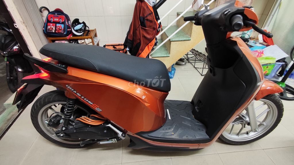 Xe máy điện đạt bike quan tum S2. Màu cam. Mua bán Xe điện tại Quận Hải Châu Đà Nẵng được đăng bởi Nguyễn Thị Thùy Linh hình 4