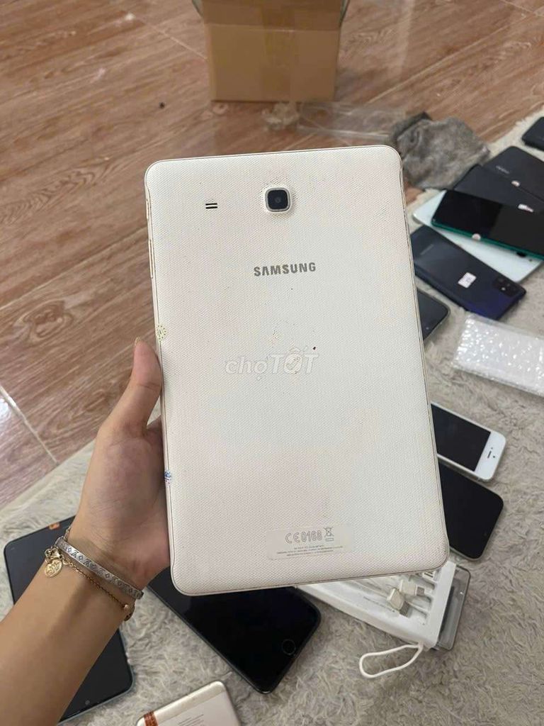 Samsung Tab E 8GB Adr 4. Mua bán Máy tính bảng tại Thành phố Thủ Dầu Một Bình Dương được đăng bởi Phước Mobile hình 1