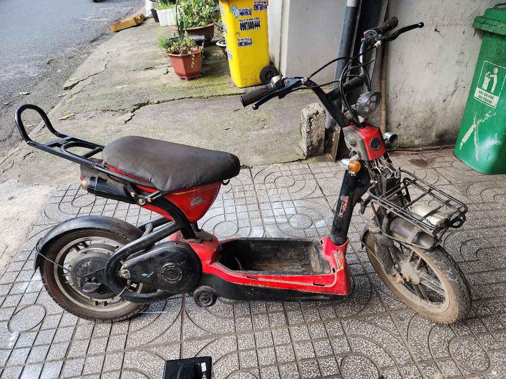 Mua xe điện cũ. Thu xác xe đạp điện giá thỏa thuận. Mua bán Xe điện tại Thành phố Biên Hòa Đồng Nai được đăng bởi XE ĐIỆN THÚY DUYÊN hình 4