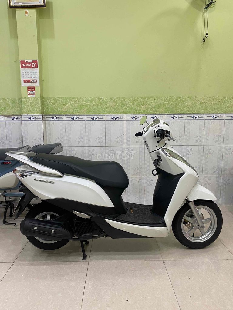 Lead trắng cọp 10k km bsđg vip mới 98%. Mua bán Xe máy tại Quận 1 Tp Hồ Chí Minh được đăng bởi Tiến Nguyễn Q1 hình 2