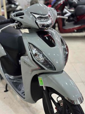 Honda Vision 2025 Xám 1000km. Mua bán Xe máy tại Quận 6 Tp Hồ Chí Minh được đăng bởi Cửa Hàng Xe Máy Hoà Bùi