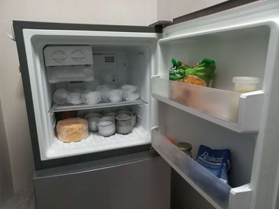 [Bán nhanh] Tủ lạnh Electrolux mới 90%