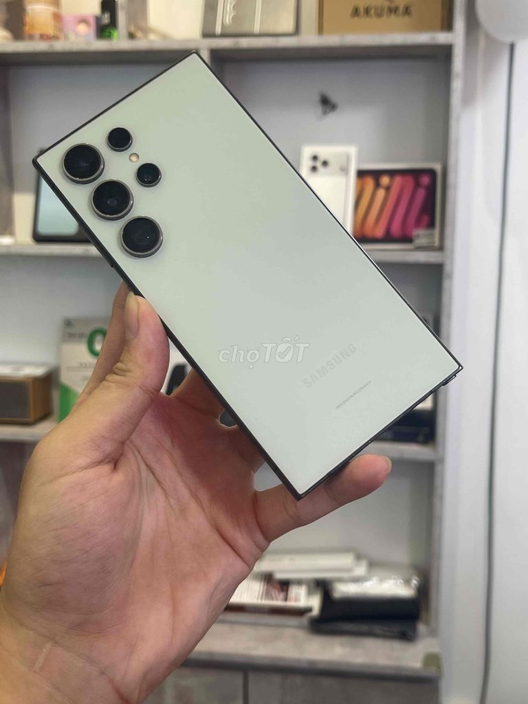 Samsung Galaxy S24 Ultra 256GB Xanh đặc biệt 99%. Mua bán Điện thoại tại Quận 3 Tp Hồ Chí Minh được đăng bởi Anh Tuấnnn Mobile hình 1