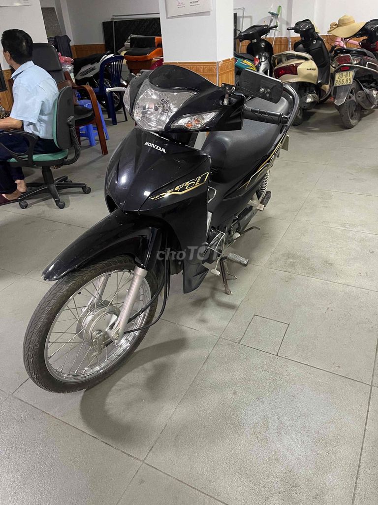 Honda Wave 2022 черный серебристый механический