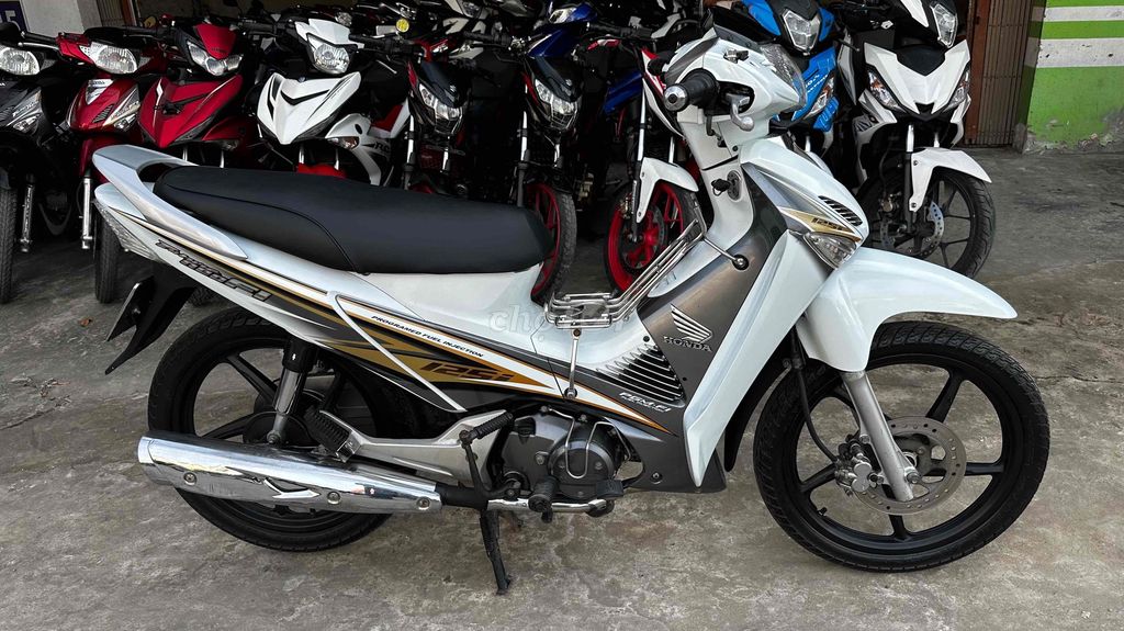 Future fi 2008 áo 2009 trắng ( hỗ trợ góp ). Mua bán Xe máy tại Huyện Chợ Mới An Giang được đăng bởi Cửa hàng xe Thiên Phước 2 hình 2