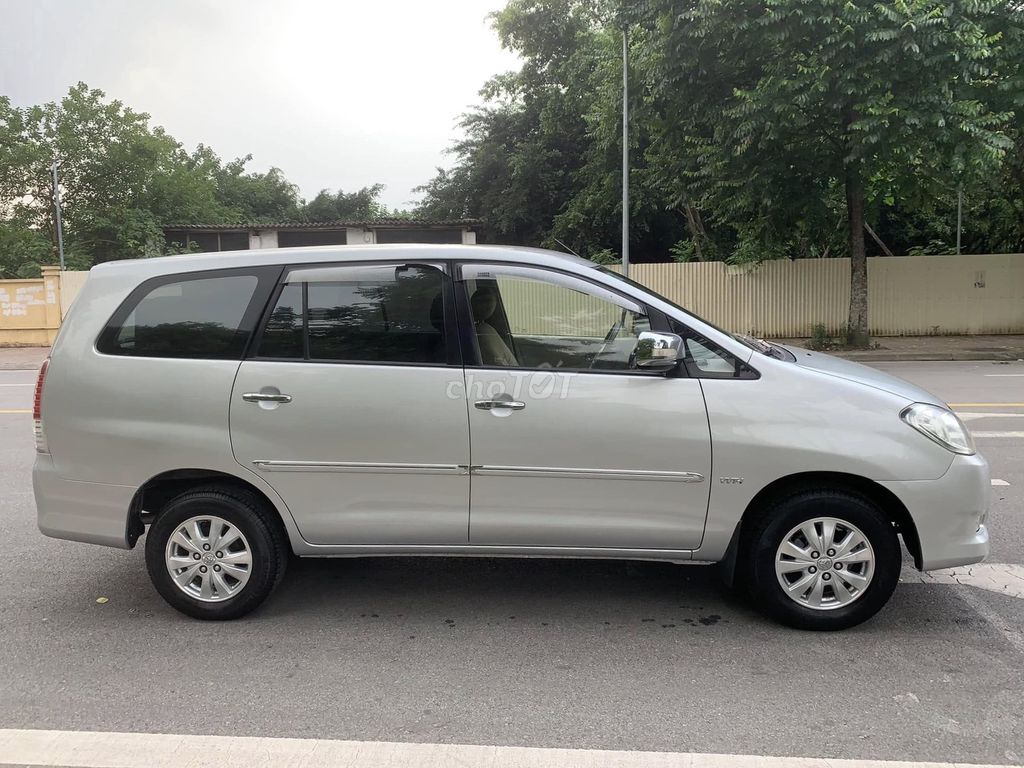 Toyota Innova 2010 V 157.000 km Xám. Mua bán Ô tô tại Quận 12 Tp Hồ Chí Minh được đăng bởi Xuân Trường hình 5