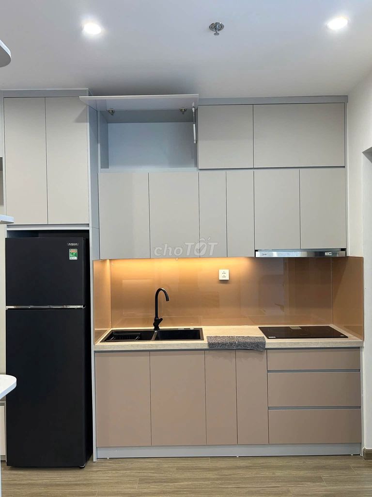Студия в Vinhomes Smart City с мебелью