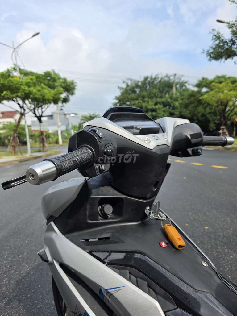 Honda Winner X V3 ABS Bạc nhám Full Pxl. Mua bán Xe máy tại Quận Cẩm Lệ Đà Nẵng được đăng bởi Ngạo Thiên hình 7