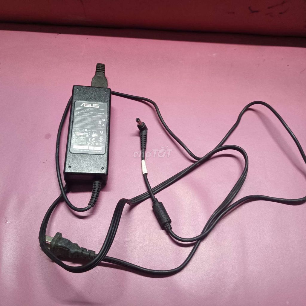 Sạc laptop Asus 60V Đen. Mua bán Phụ kiện (Màn hình, Chuột...) tại Quận Tân Phú Tp Hồ Chí Minh được đăng bởi HUYNH THANH NHANH hình 1