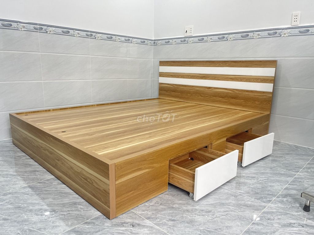 Giường ngủ Gỗ MDF Vàng gỗ, Trắng 1m2 x 2m. Mua bán Giường, chăn ga gối nệm tại Quận Bình Thạnh Tp Hồ Chí Minh được đăng bởi Nội Thất Quang Hùng TD hình 1