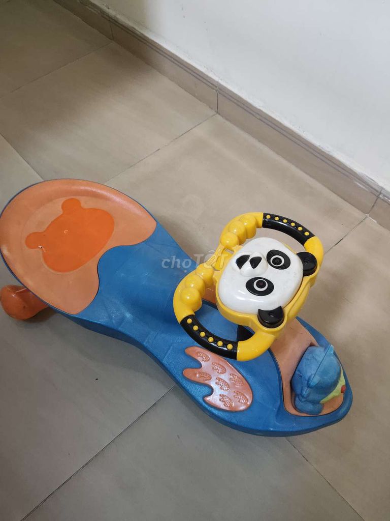 Xe lắc nhựa Xanh, Cam, Vàng. Mua bán Mẹ và bé tại Quận 8 Tp Hồ Chí Minh được đăng bởi anh thiện hình 1