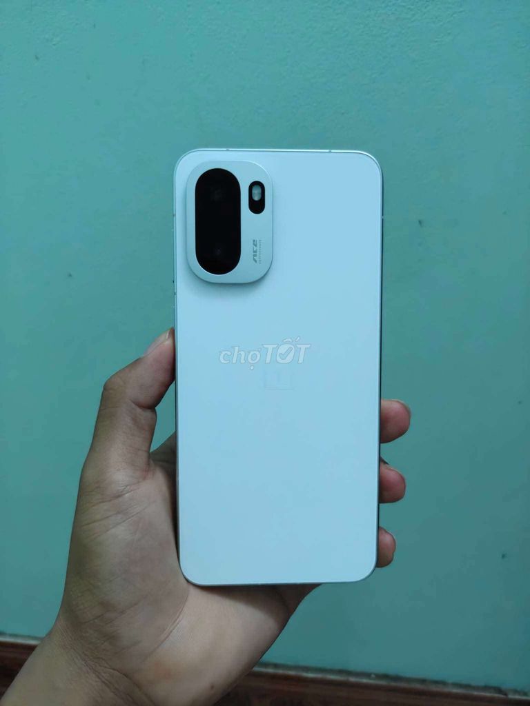 OnePlus ACE 6 12GB/256GB Trắng. Mua bán Điện thoại tại Quận Hoàng Mai Hà Nội được đăng bởi Trần Minh hình 1