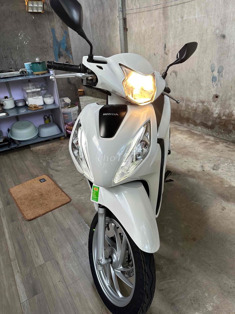 Honda Vision Белый