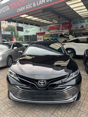 (Xe hãng) Toyota Camry 2.0G 2019 - 29.000 km. Mua bán Ô tô tại Quận Tân Phú Tp Hồ Chí Minh được đăng bởi Đan Viên Toyota Tân Phú 