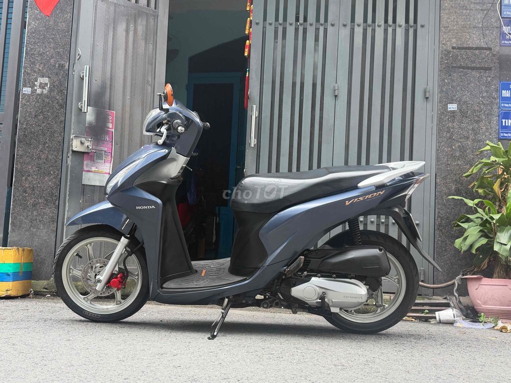 Honda Vision Xám xanh 42128 km. Mua bán Xe máy tại Quận Phú Nhuận Tp Hồ Chí Minh được đăng bởi Hoà hình 1