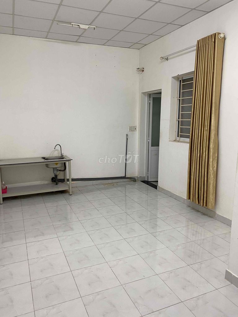 Phòng trọ 30m2 Nghĩa Thục, Phường 5, Quận 5. Cho thuê phòng trọ tại Quận 5 Tp Hồ Chí Minh được đăng bởi Nghĩa Steven hình 3