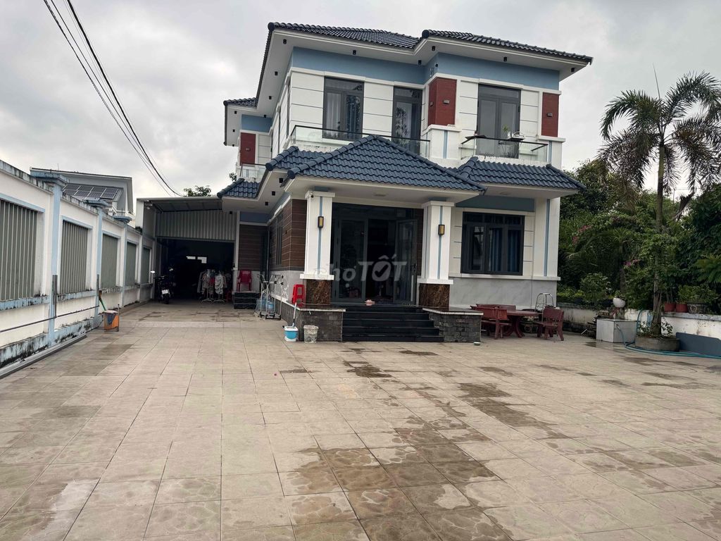 Chính chủ cần bán nhanh biệt thự gốc 2 mặt tiền
