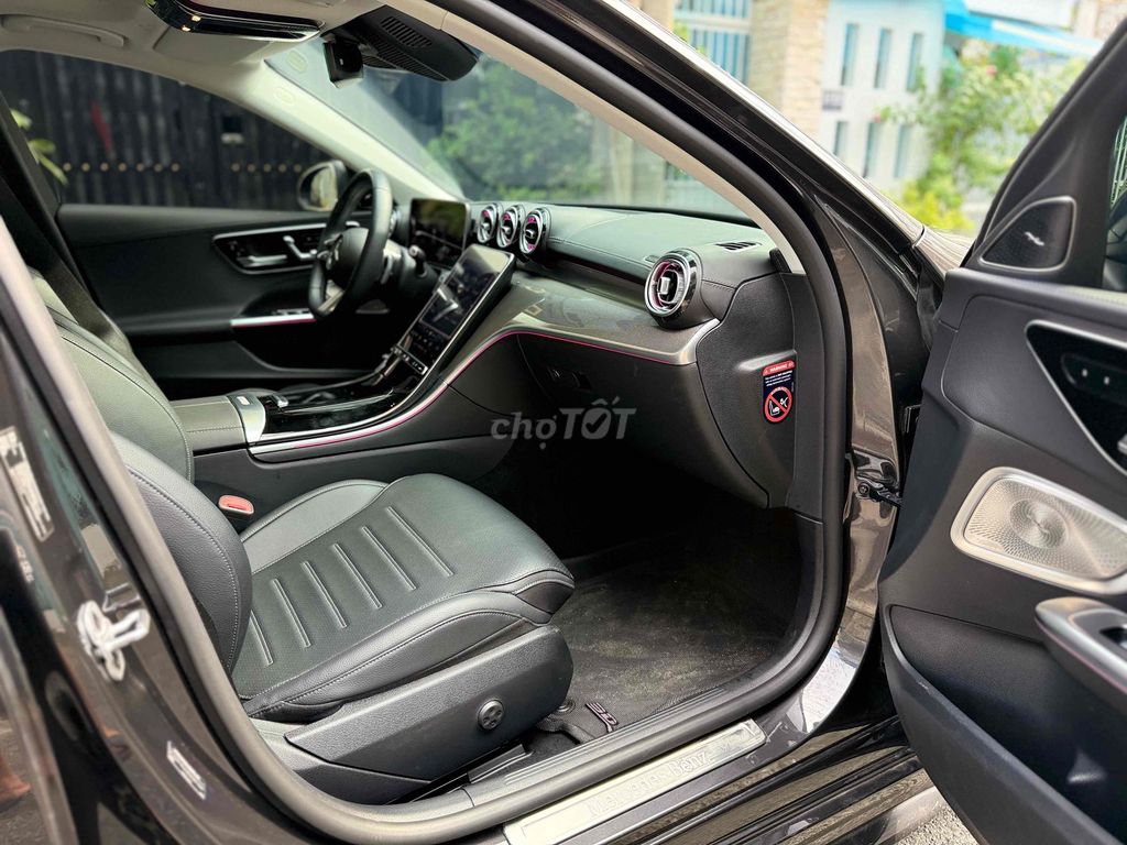 Mercedes Benz C Class 2022 C300 AMG - 9000 km. Mua bán Ô tô tại Quận 12 Tp Hồ Chí Minh được đăng bởi a trung hình 18