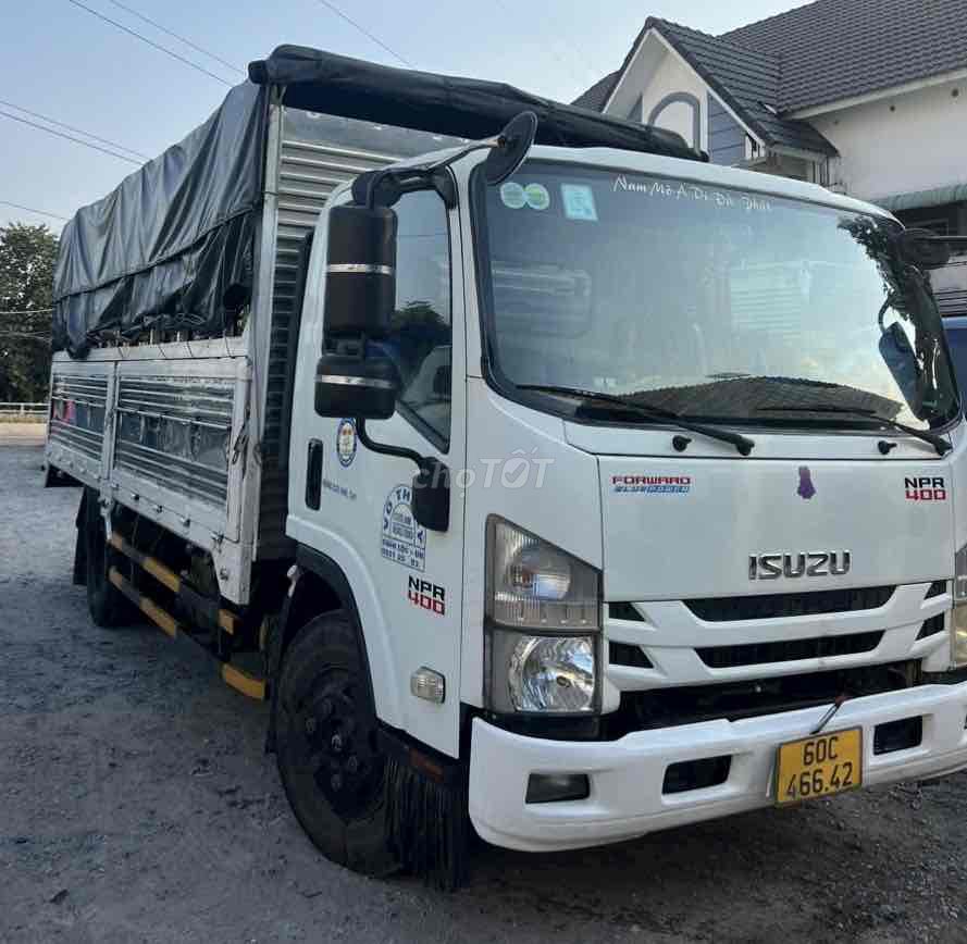 Isuzu NPR400 2018 thùng bạt 5m15 tải 3tấn95 zin