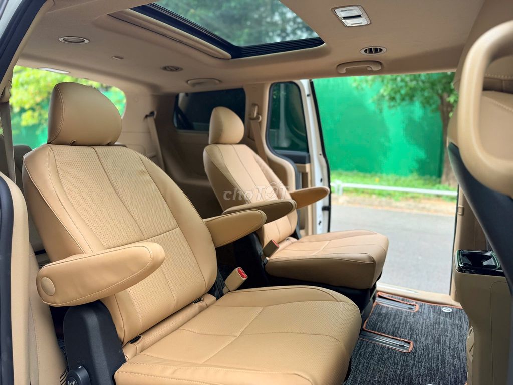 Kia Sedona 2019 Full dầu Trắng 90.000 km. Mua bán Ô tô tại Thành phố Biên Hòa Đồng Nai được đăng bởi Hoàng Thế Huân hình 14