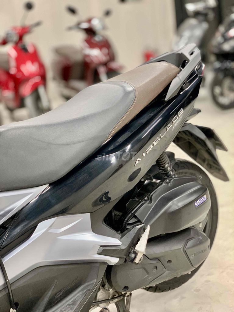 🔥Air Blade 150 ABS chính chủ đẹp chuẩn zin bốc êm🔥. Mua bán Xe máy tại Thành phố Thủ Đức Tp Hồ Chí Minh được đăng bởi Khương Phan hình 5