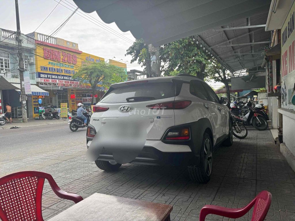 Hyundai Kona 2021 2.0 AT đặc biệt - 9600 km. Mua bán Ô tô tại Thành phố Tam Kỳ Quảng Nam được đăng bởi Dang linh hình 2