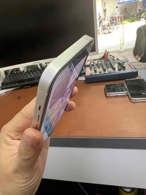 Apple iPhone 13 128GB Trắng zin all nguyên áp