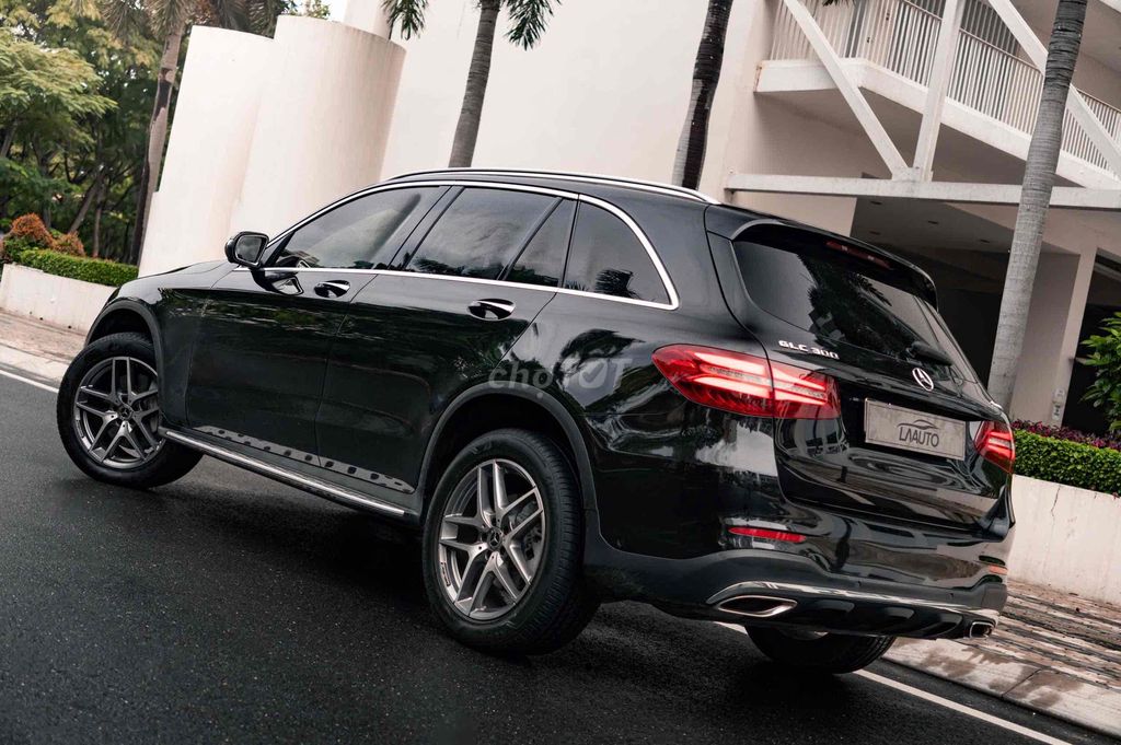 LONG ANH AUTO về Mercedes GLC300 4Matic 2019. Mua bán Ô tô tại Quận 7 Tp Hồ Chí Minh được đăng bởi LongAnh AuTo  hình 19