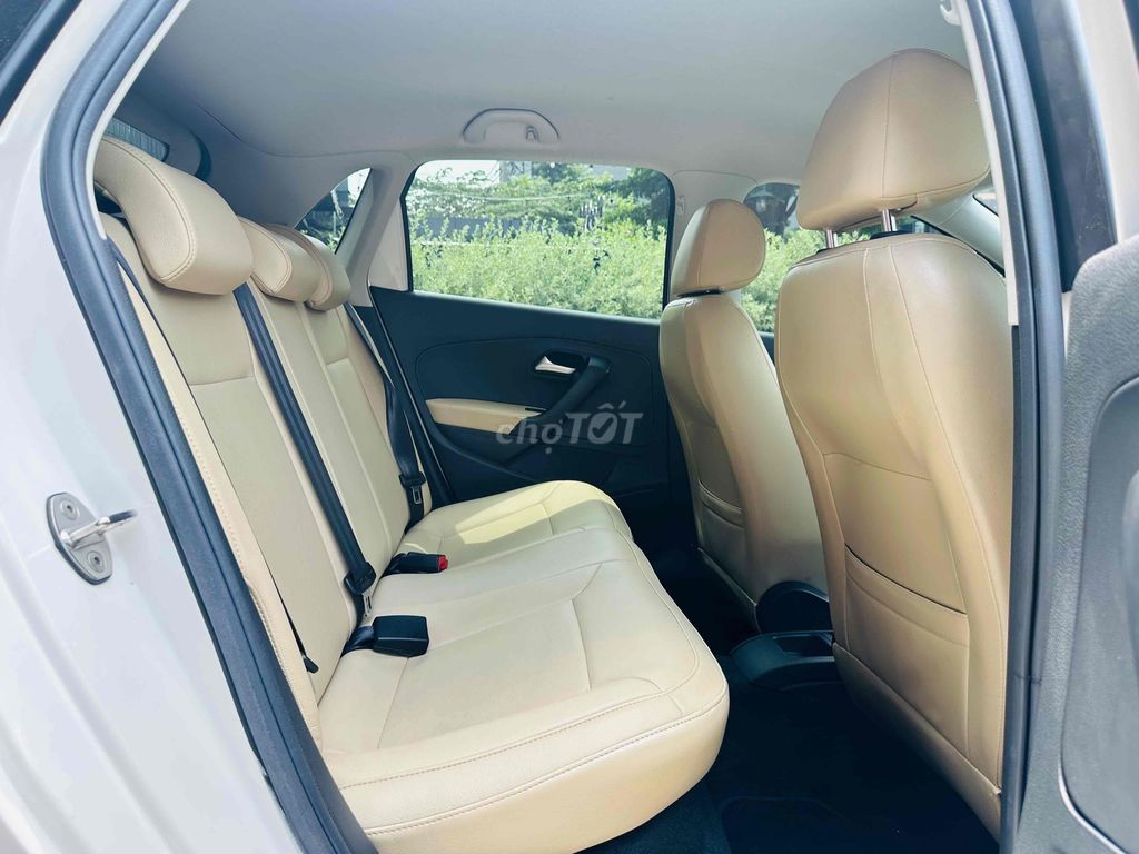 🔥 Volkswagen Polo Hatback Trắng 2020