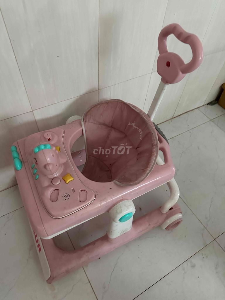 Xe tập đi Chữ U Hồng. Mua bán Mẹ và bé tại Quận 8 Tp Hồ Chí Minh được đăng bởi Tran Phuong Anh hình 1
