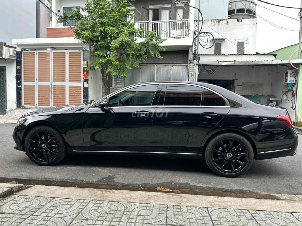 Mercedes  E200 - 106000 km Sx cuối 2017. Mua bán Ô tô tại Quận 7 Tp Hồ Chí Minh được đăng bởi Thông Sport  hình 19