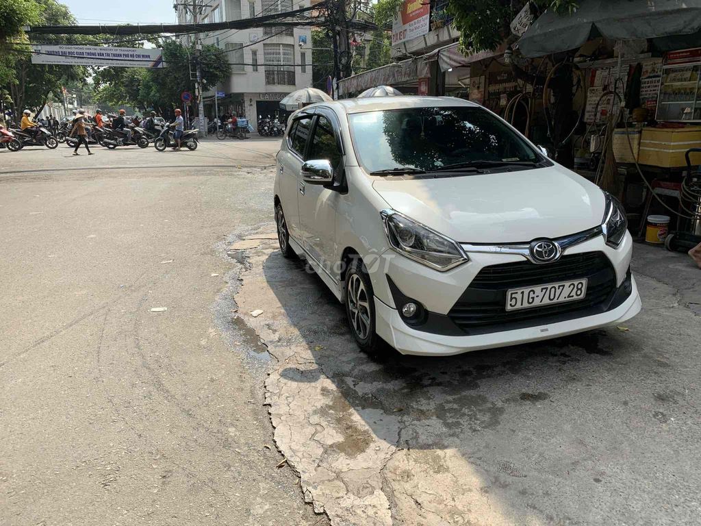 Toyota Wigo 2018, АКПП, белый, 56 000 км