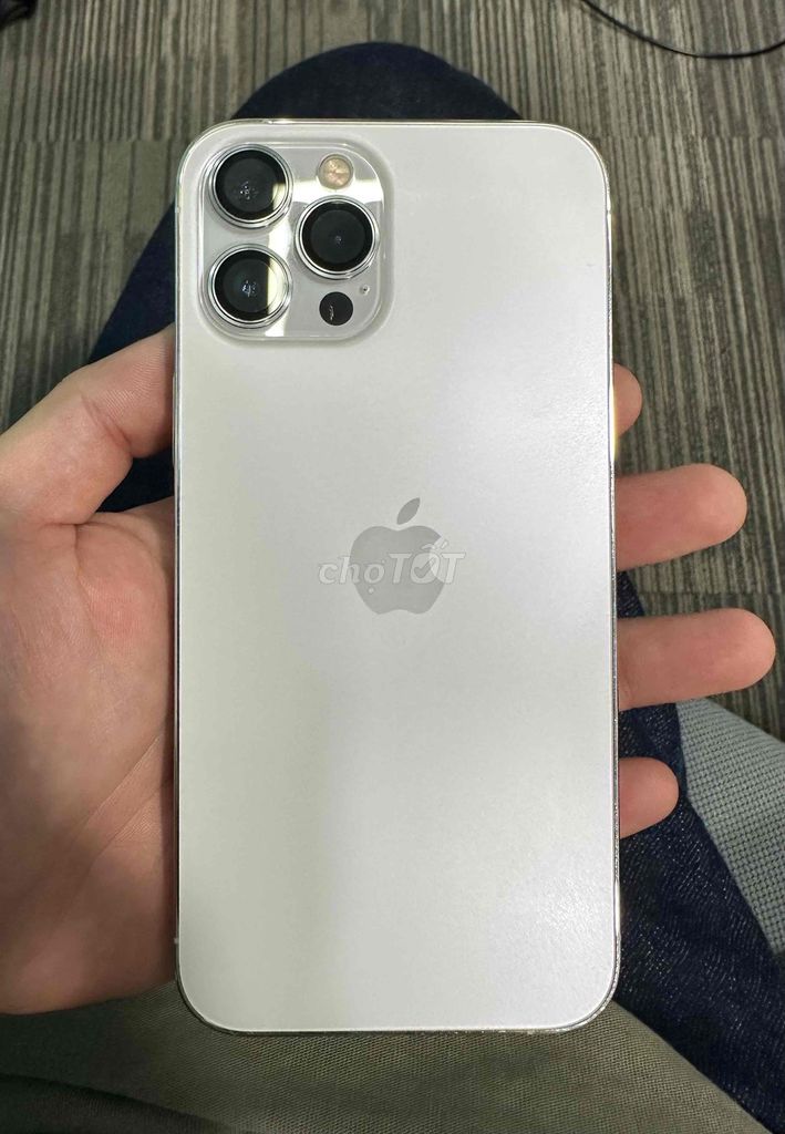 Apple iPhone 12 Pro Max 256GB Trắng zin 100%. Mua bán Điện thoại tại Quận 4 Tp Hồ Chí Minh được đăng bởi Nguyễn Hữu Đạt hình 1