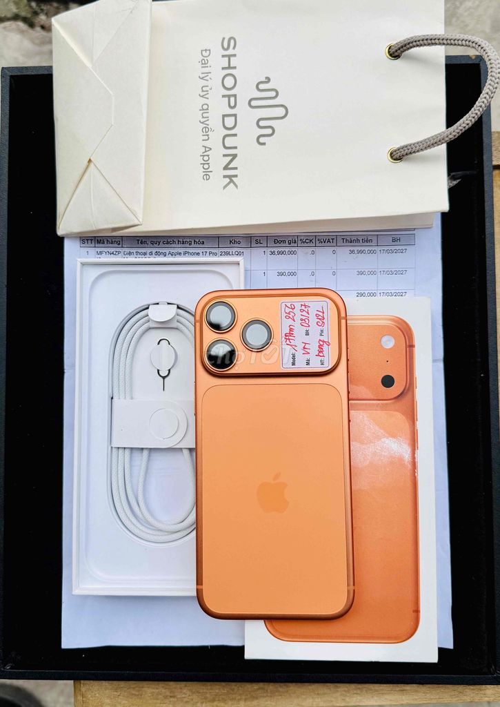 iPhone 17 Pro Max 256GB Cam VN/A xuất Shopdunk. Mua bán Điện thoại tại Quận Đống Đa Hà Nội được đăng bởi Lâm Bảo Tuyên hình 1