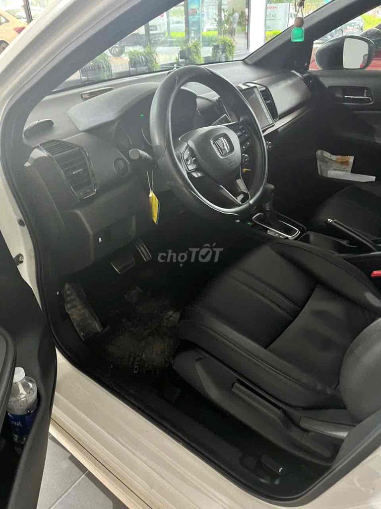 Honda City 2024 RS Trắng - 17000 km, Hãng bán. Mua bán Ô tô tại Quận 7 Tp Hồ Chí Minh được đăng bởi Honda Ôtô Quận 7 hình 4