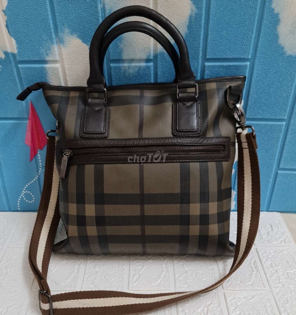 Burberry xịn quá nhà mình ơi