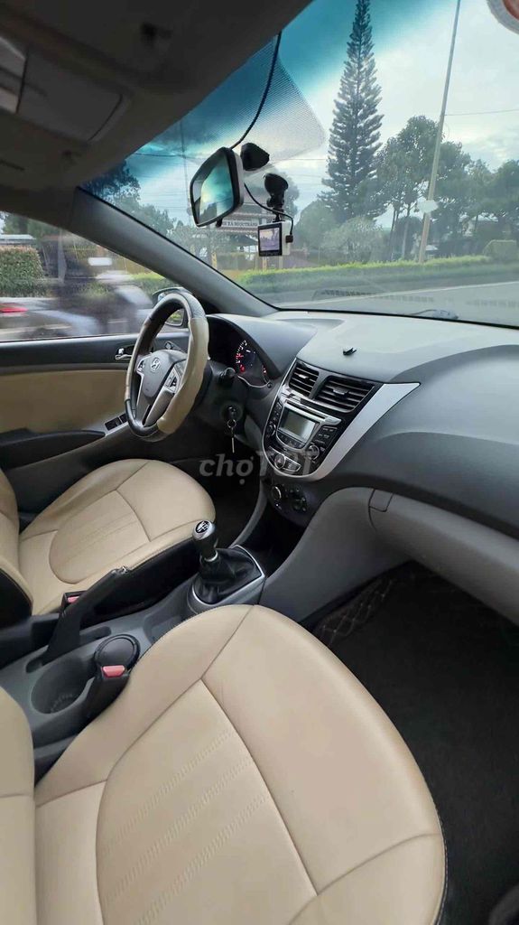 Hyundai Accent 2011 1.4 AT - 138000 km. Mua bán Ô tô tại Thành phố Pleiku Gia Lai được đăng bởi Phạm Nguyên Sang hình 7