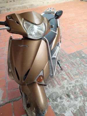 Honda Lead nguyên bản