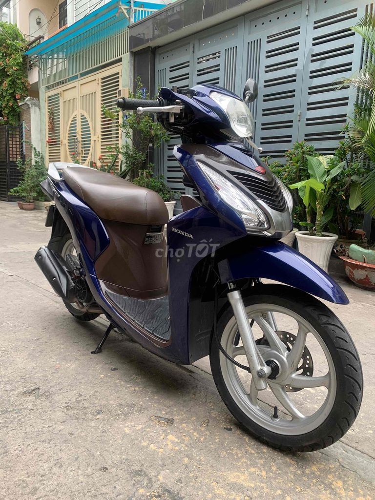 Honda Vision Fi 2015 синий, оригинал 100%, пробег 29000 км, номер Хошимина