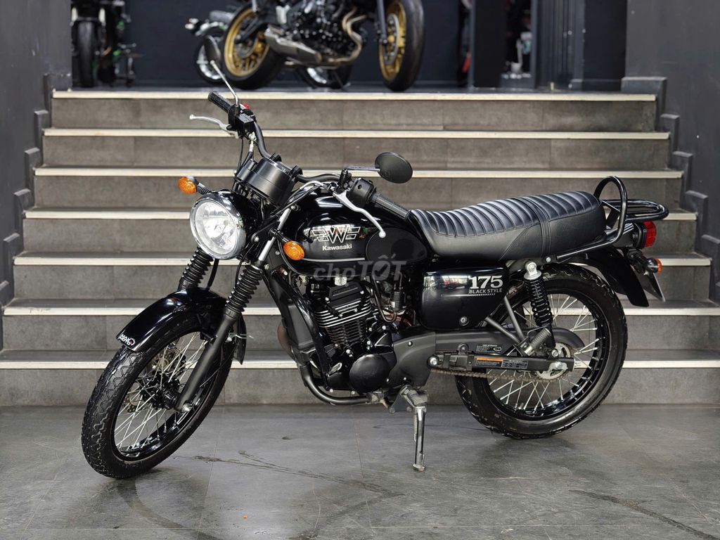 W175 BLACK STYLE 2023 CHẠY LƯỚT 3000KM BIỂN HN. Mua bán Xe máy tại Quận Tây Hồ Hà Nội được đăng bởi Tu Phamanh hình 2