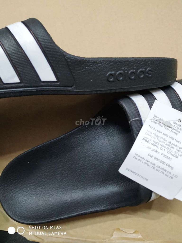 Dép đúc adidas đen chính hãng sz 42