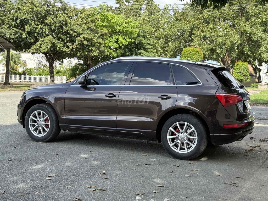 Audi Q5 2010 2.0 AT - cực đẹp bảo dưởng full. Mua bán Ô tô tại Quận Tân Phú Tp Hồ Chí Minh được đăng bởi Lê Băng Vinh hình 7