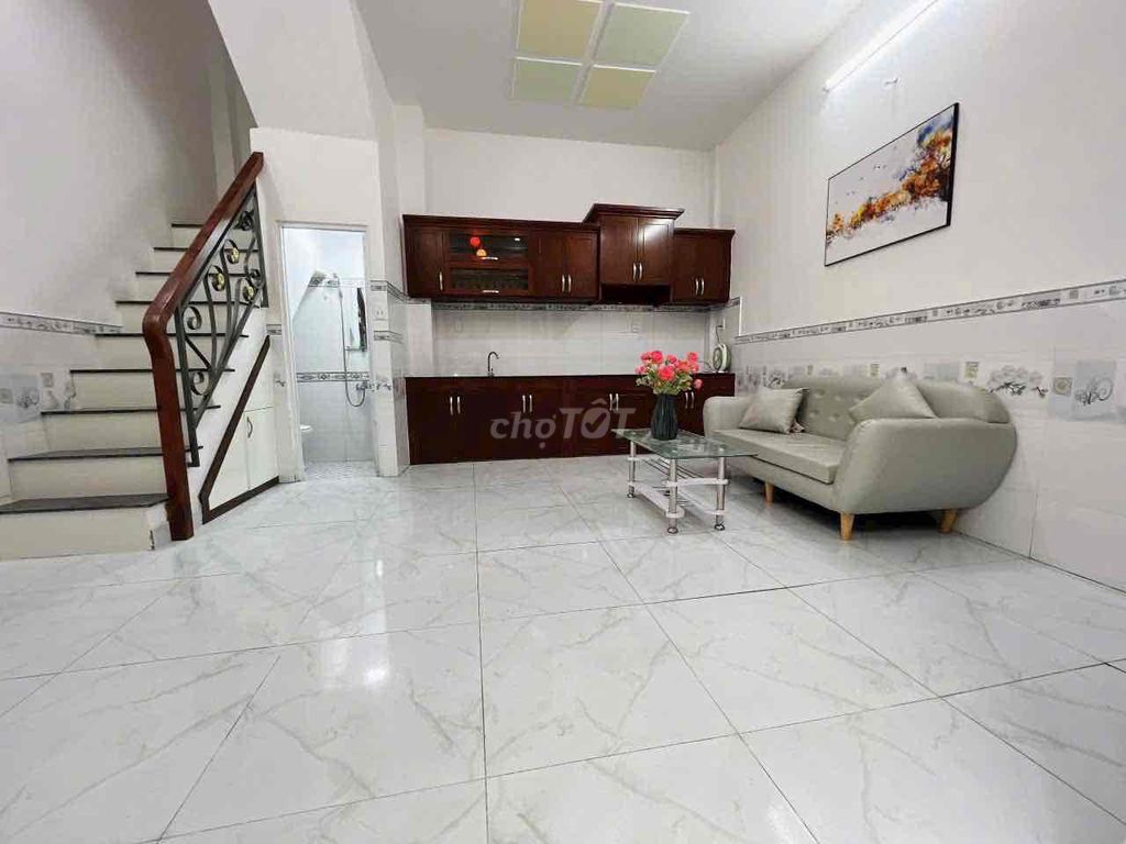 Chính chủ bán nhà 1 trệt 2 lầu đường bình thành , bình tân
