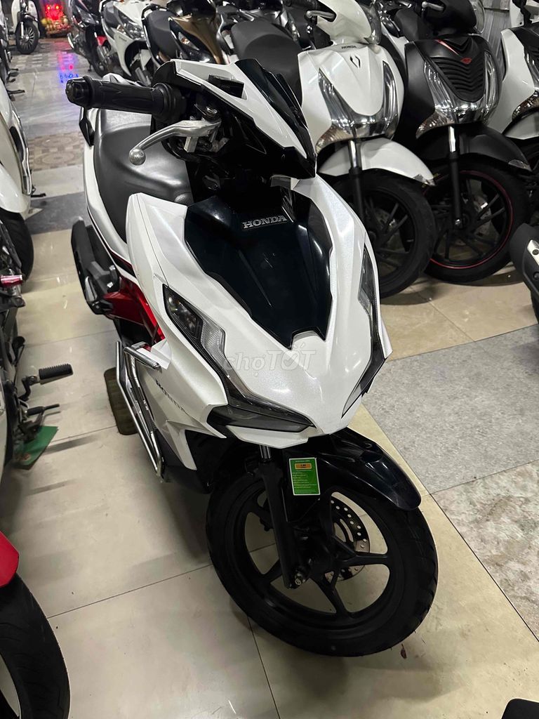 📌📣 AB 2020 trắng rất đẹp. Hỗ trợ trả góp. Mua bán Xe máy tại Thành phố Huế Thừa Thiên Huế được đăng bởi Xe Máy Nhật Vy hình 4