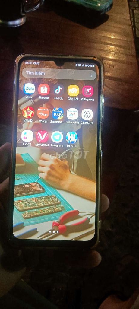 Thanh lý máy samsung còn bảo hành