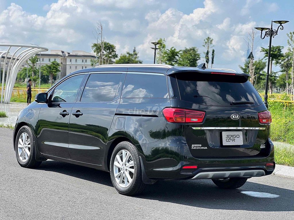 Kia Sedona 2020 DAT Luxury - 80000 km. Mua bán Ô tô tại Quận 12 Tp Hồ Chí Minh được đăng bởi Mr Gia Phúc hình 4