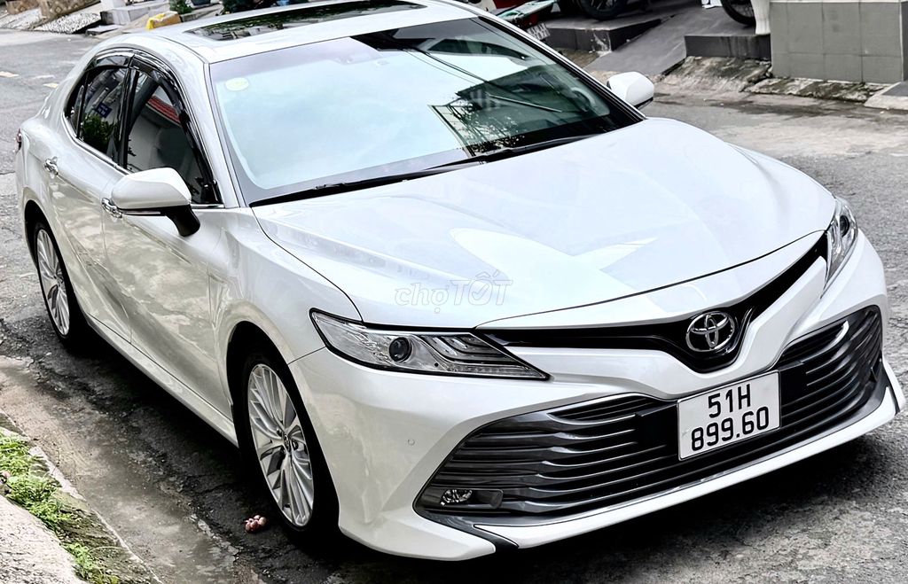 Toyota Camry 2.5Q 2021 в состоянии нового