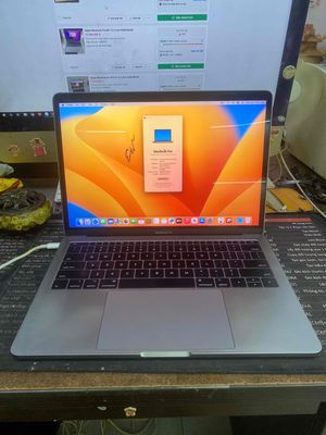 Macbook Pro 2017 i5 13.3 inch 8GB/256GB Xám