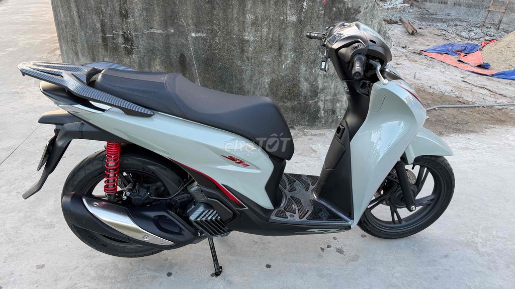 Honda SH 125 ABS 2025 Серый, пробег несколько тысяч км